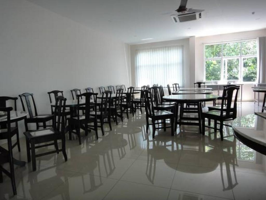 Galaxy Hotel Simpang Ampat  Exterior foto