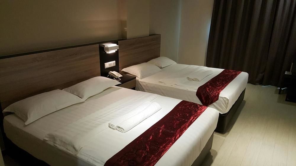 Galaxy Hotel Simpang Ampat  Exterior foto
